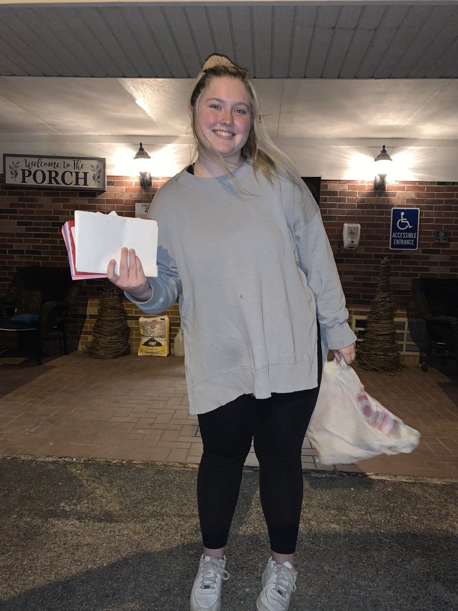 Theta_EKU's tweet photo. Here is member @KenleyRoberts who organized collecting Valentine's Day cards for a nursing home in Irvine, Ky https://t.co/IasSpp7c4N