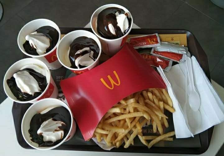 Kamiloo_V's tweet photo. Quieres ir conmigo por helado con papitas??

*Enviar* https://t.co/3xxXBPGEKN