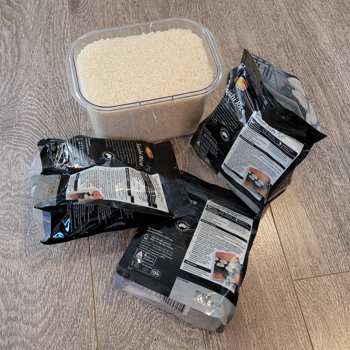 MapleStapleCA's tweet photo. Buy ordering rice from us just one time, you're saving all this plastic from the landfill! 

#sushinight 
#vancouverfoodie 
#grocerydelivery https://t.co/gPTfNLqlkq