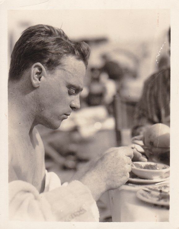 moviehistories's tweet photo. Cagney was always at his best during the candid momentsโฆ
#jamescagney #jimmycagney #hollywood #secrethistoryofhollywood #bulletsandblood https://t.co/nSU1Pw1WvL