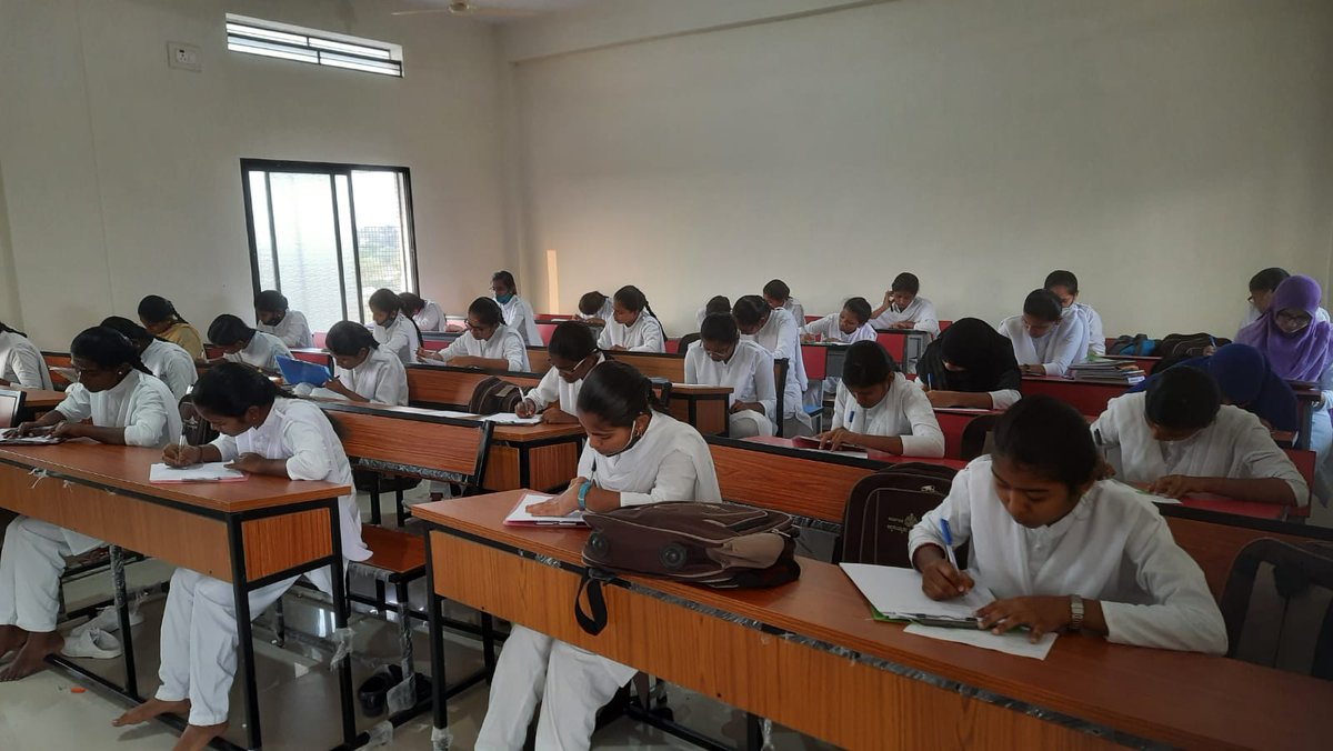 Today conduct  2nd PUC Students Kannada Subject  5th Unit Test