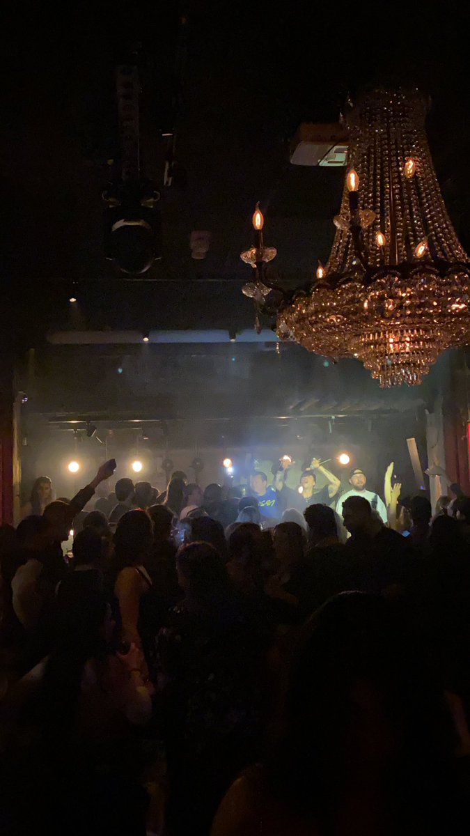 MLOTW2's tweet photo. @lostkings tf I thought I was seeing the chain smokers https://t.co/lww3eoH5Tz