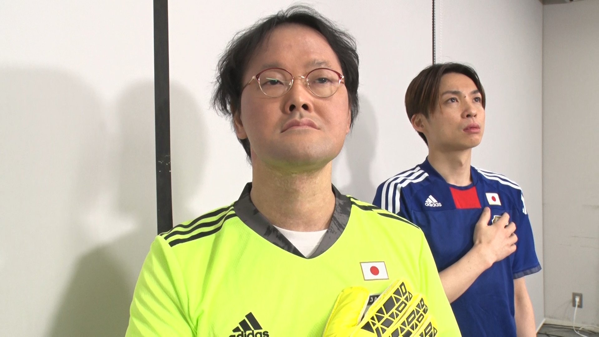 公式 ショートショートショー ショートショートショー アインシュタイン 場面ショット公開 セクシー稲ちゃん サッカー日本代表 公式twitter Instagramから最新情報を お送りします アインシュタイン稲田 アインシュタイン