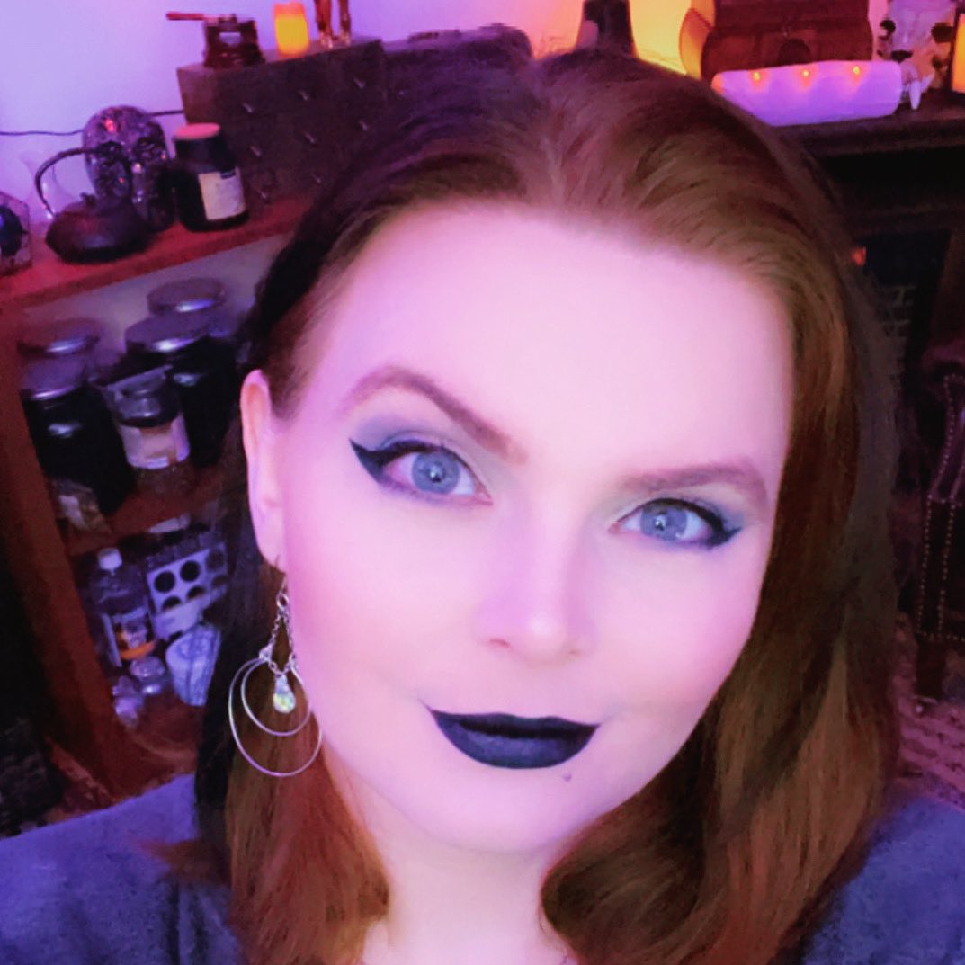 ViFrost907's tweet photo. What are we playing tonight Brain? Same thing we play every Friday Pinky, something #spooky
https://t.co/iKvNGqmc1l
#twitch #twitchstreamer #twitchgirl #gaymer #gamer #dixper #pyer https://t.co/EpTQdkcMsV