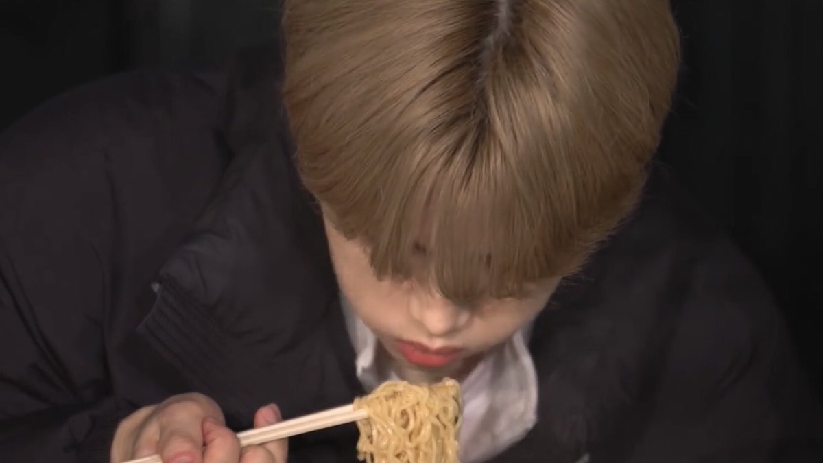 jungsu mochi mochi 😞