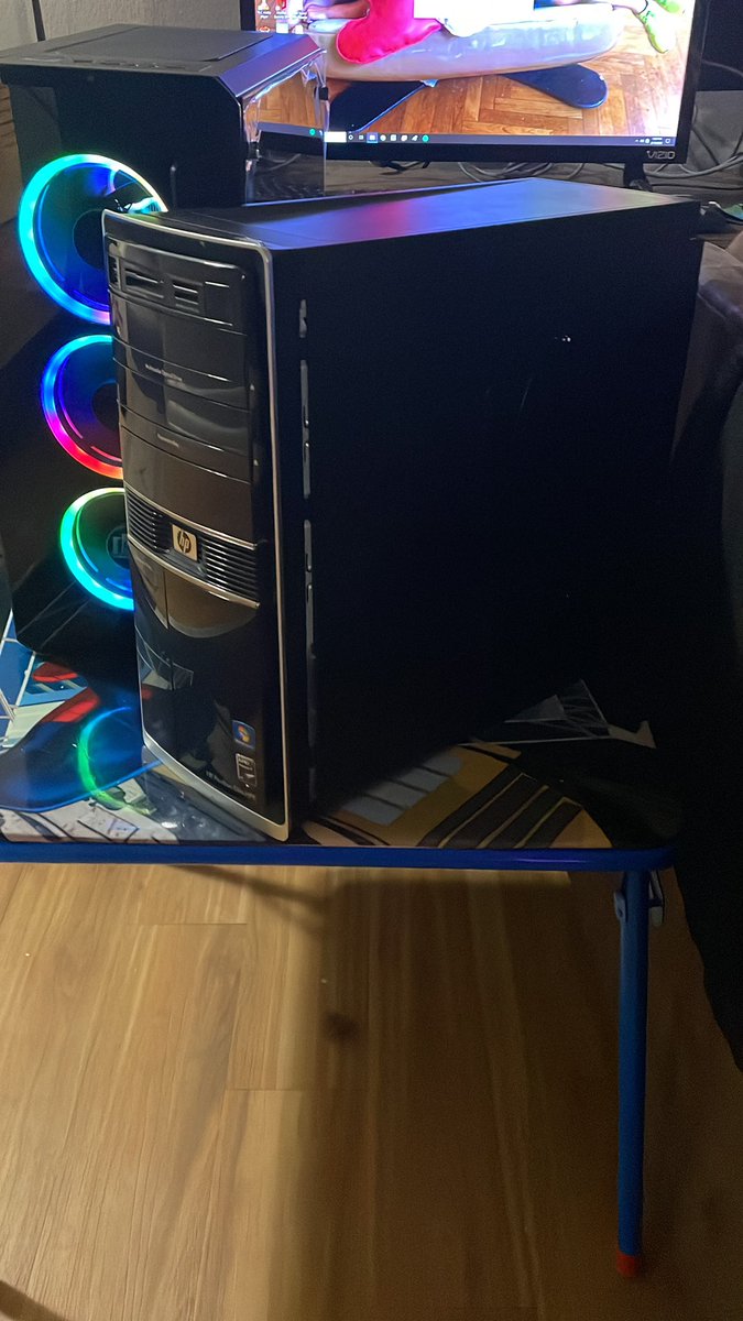 CG1EGaming's tweet photo. #pcgaming We flipped a 8 year old #Dell #PC, took the processor, memory, hard drive &amp; added a new case, motherboard &amp; cpu fan to create this updated 8 year old beauty now with ability to game. See the repair video &amp; see what we did to create this, coming soon. #gamingpc #gaming https://t.co/quSNaBpNWK