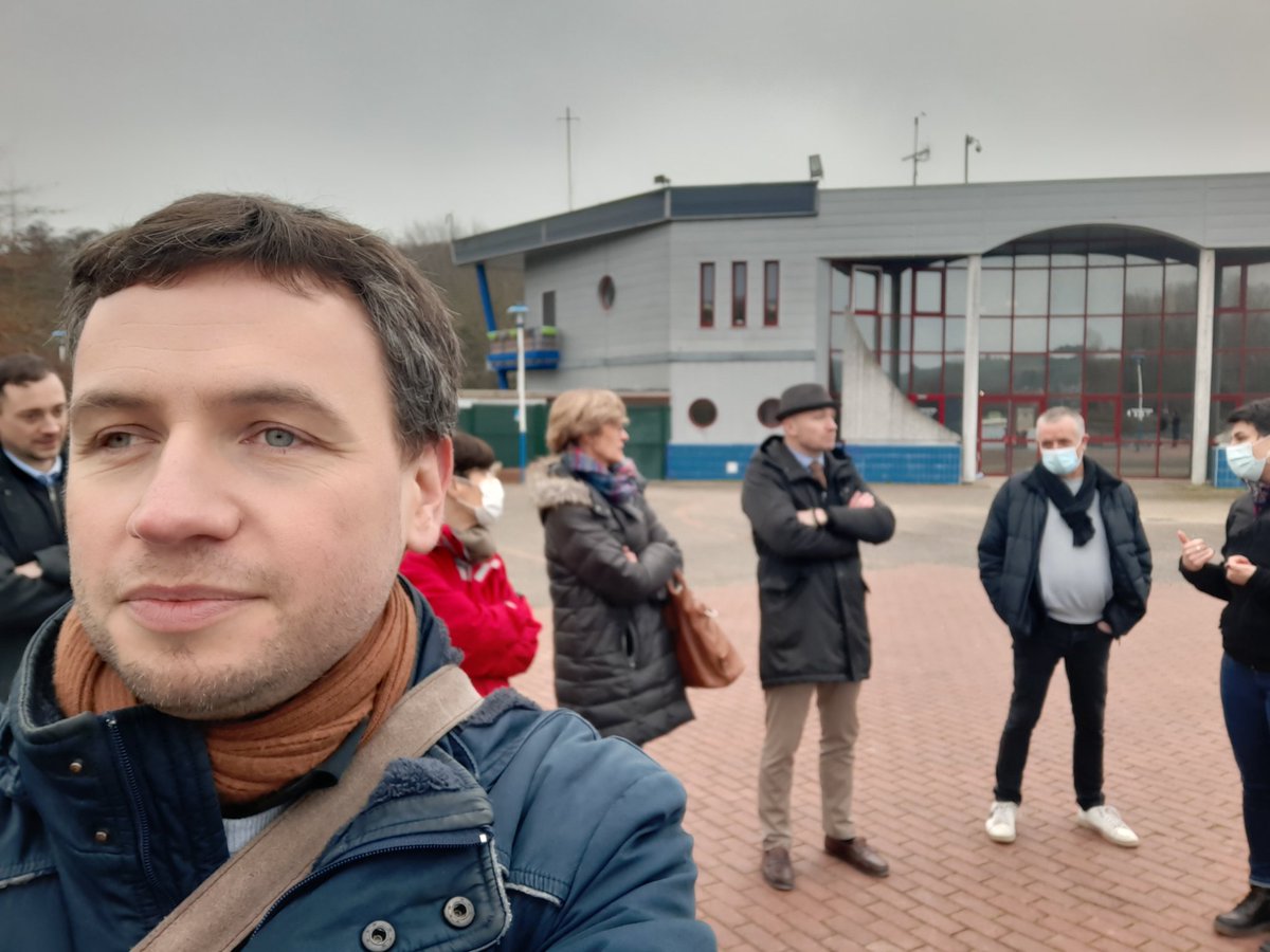 MichelMagniez's tweet photo. Mercredi, le maire-adjoint de #Beauvais @YMatura (Défi climatique, Transition énergétique) nous a reçus, élus &amp; agents de #SaintQuentin, pour une riche journée de travail sur le Dév. durable.
Merci aux élus et services de @villedebeauvais pour l'accueil, bravo pour vos actions ! https://t.co/HmKx38l0G8
