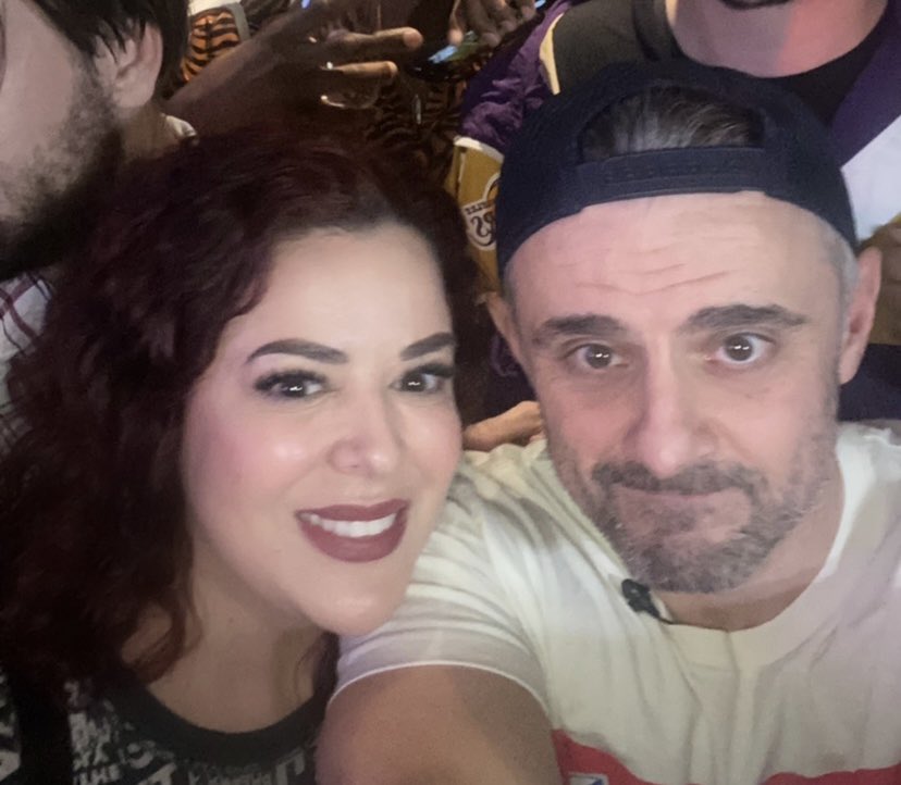 sillyili171's tweet photo. @EmpathyWines Thank you, Gary. It’s an honor to be in the presence of such an influential, life-changing, and humble man. Greater is the fact that you share your knowledge with the world. @garyvee @veefriends #nft #eth #crypto #garyvee #veefriends @winetexts @vaynermedia #discord https://t.co/QmmL3Y0JBN