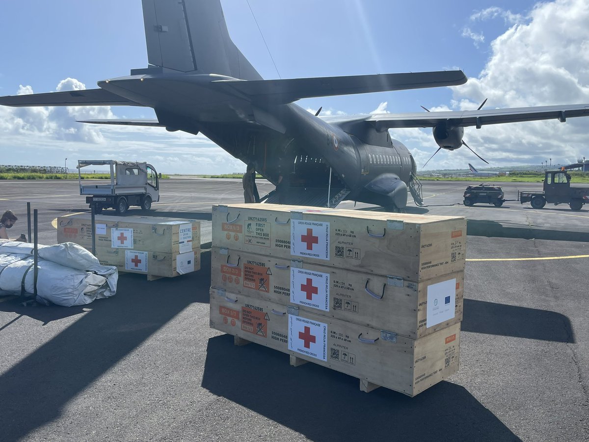 Ce matin, la PIROI bénéficie d’un appui logistique supplémentaire des <a href="/FAZSOI_Officiel/">Forces armées dans la zone sud de l'océan Indien</a> pour soutenir les opérations menées à Madagascar par la <a href="/MadaRedCross/">Malagasy Red Cross</a> et la <a href="/IFRCAfrica/">IFRC Africa</a>.