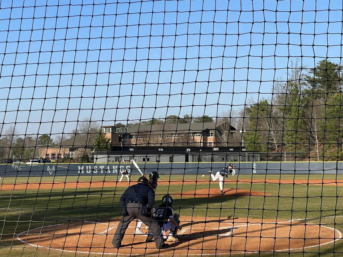 6+ events today - #stangstrong in lots of sports today - ⚽️⚾️🏀📣 #mvpschool fans 👏🏼👏🏼 are the best! #lifeofaprincipal