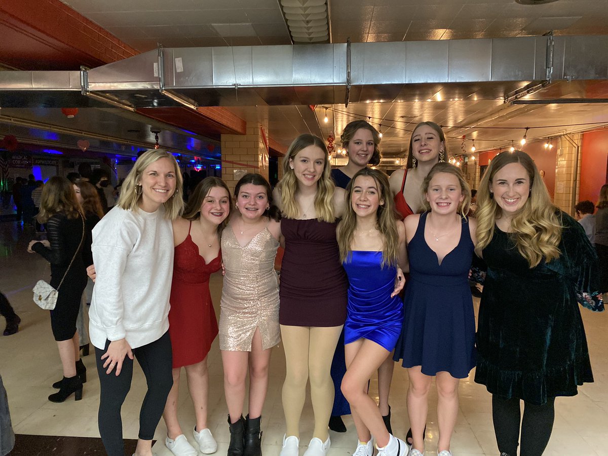 I have missed these faces!! So fun to see all our kids dressed up for the Valentine’s Day dance tonight🥰

1 more week until I’m back with these kiddos (my teacher heart is so excited; my new mama heart is sad)🖤

#DPwildcats #ValentinesDay2022 

<a href="/MrsRamicone/">Mrs. Ramicone</a>