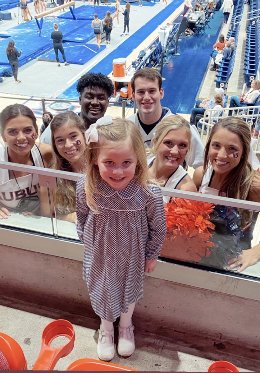 auloveash's tweet photo. #WarEagle https://t.co/QGlQ3lm2Us