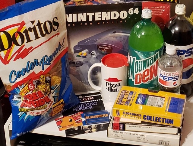 90sManiax's tweet photo. Friday night in the 90's https://t.co/nslndWU67e
