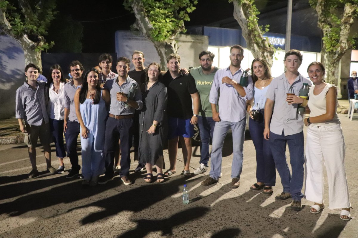 matisilveraok's tweet photo. Día de muchos km y discursos. Toda la efervescencia del @PNACIONAL volcada en todo Treinta y Tres. #VotáNoDerogar https://t.co/mcXWvxMoIU