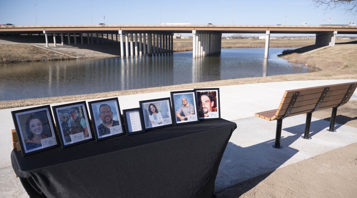 FortWorthFire's tweet photo. One year after of the multi-vehicle tragedy on I-35, #yourFWFD was humbled to gather in a small ceremony for the families of those killed that morning. Joined by @MayorMattie, @fortworthpd, @CityofFortWorth, City Council, City Management, @MedStarEMSInfo, #SaginawFire and [1/3] https://t.co/X2WYBGgMt8