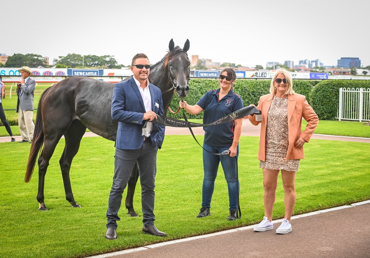 newcastleraces_'s tweet photo. CROSS THE RUBICON (@AlyshaCollett for @BWiddupRacing) wins R1 Engagevr Mdn Handicap (1200m) and going on to win comfortably. 2nd Annulus (B Spriggs), 3rd Beholder (M Bell), 4th Amathuba (G Buckley). RT 1:11.84 (last 600m in 34.42). Official margins were 1.5 L x a head. #engagevr https://t.co/ga439kR3GH