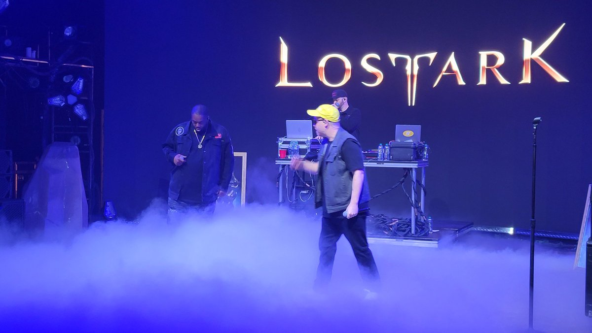 ThatGuyCyFy's tweet photo. And it's lit. ๐ฅ #wwfest #LaunchArk https://t.co/sdu2RabHzn