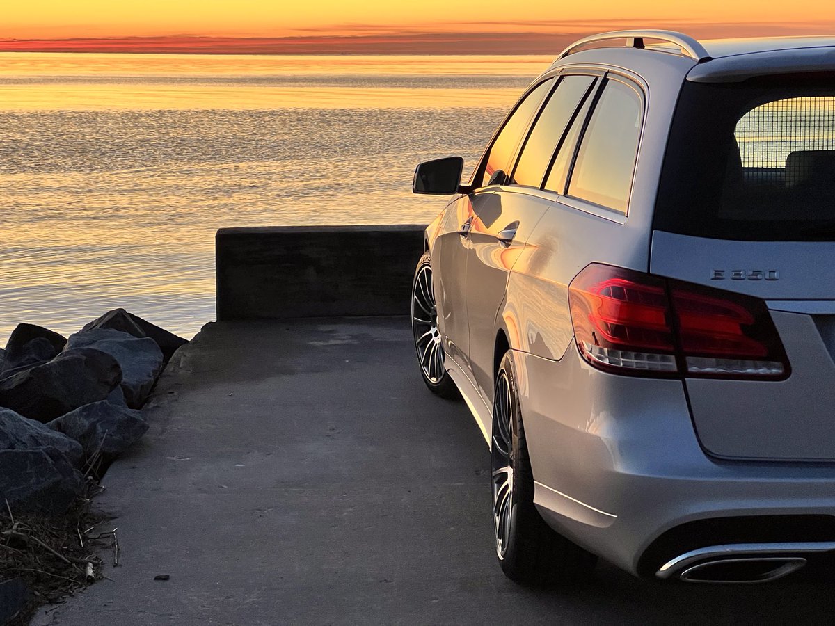 sbradleyhall's tweet photo. New set of the wagon at sunrise. Nothing quite like getting those 30 minutes or so of perfect #goldenhour light. That Iridium Silver goes off in those orange, red, and, yellow hues. #s212 #e350wagon #lightchasing 😍 https://t.co/4FHQmiCpqp