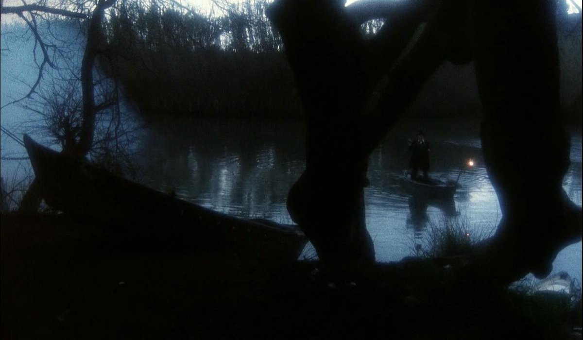 jriddlecult's tweet photo. Moments from Jess Franco's KILLER BARBYS (1996), an atmospheric blend of Franco obsessions, Scooby Doo spirit and creepy Fog, Foreboding Castles and Cobwebs horror movie stuff, starring the late Aldo Sambrell and Spanish rockers the Killer Barbies. #FrancoFriday https://t.co/0XZUbSqhFv