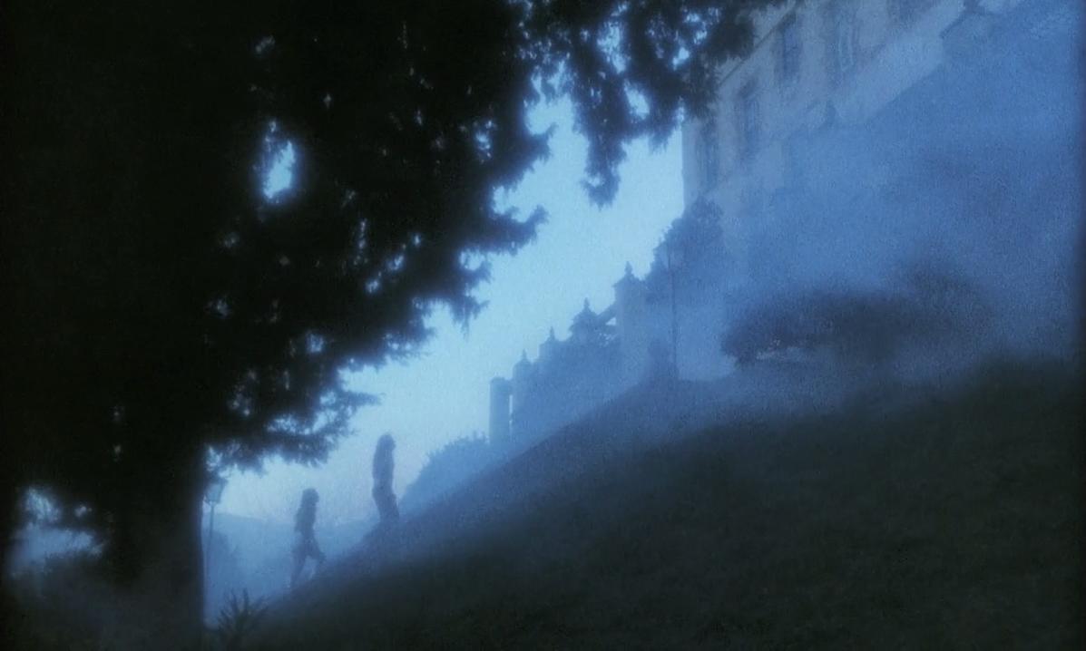 jriddlecult's tweet photo. Moments from Jess Franco's KILLER BARBYS (1996), an atmospheric blend of Franco obsessions, Scooby Doo spirit and creepy Fog, Foreboding Castles and Cobwebs horror movie stuff, starring the late Aldo Sambrell and Spanish rockers the Killer Barbies. #FrancoFriday https://t.co/0XZUbSqhFv
