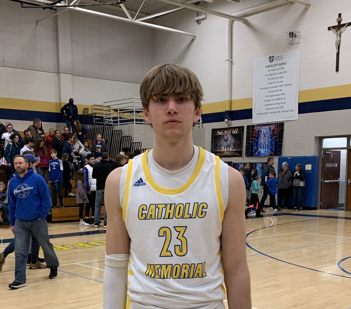 IsaacDennis_2's tweet photo. FINAL 
Catholic Memorial 75
Waukesha West 50 

@CMHBoysHoops 
‘23 Antwan Burns-Jones 14 pts 
‘23 Braden McGlothlin 13 pts 
‘23 Bennett McCormick 11 pts 

Great team ball movement &amp; extra passes all game was the biggest take away from an impressive win. #wisbb @ny2lasports https://t.co/TjHzFFyI4V