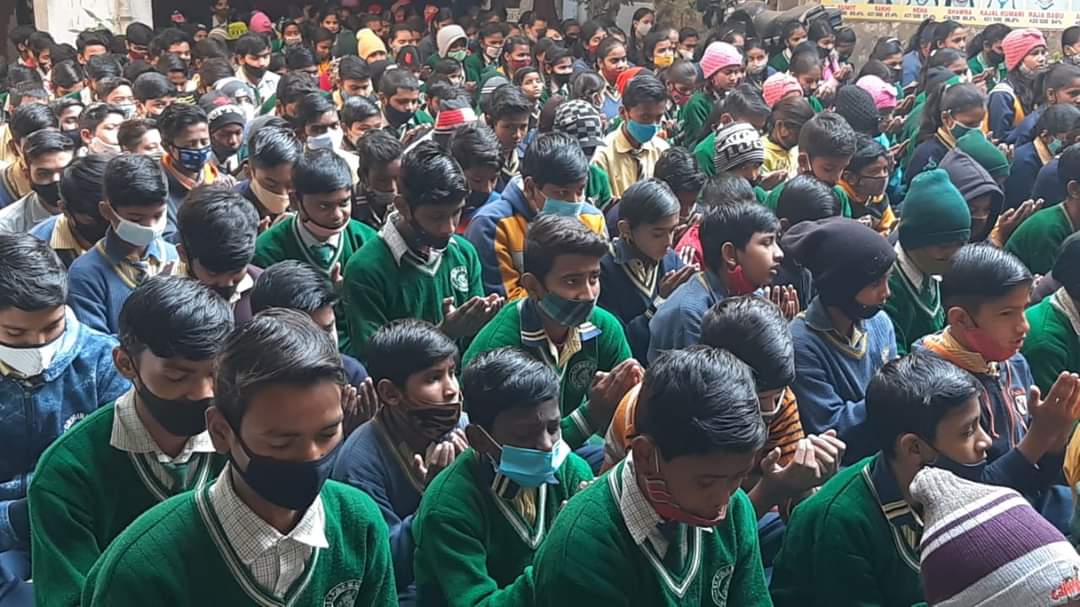 Asharamjiashram's tweet photo. #AsharamjiBapuInitiatedMppd

एसएम पब्लिक स्कूल सारण जवाहर कॉलोनी फरीदाबाद हरियाणा में धूमधाम से मनाया गया मातृ पितृ पूजन दिवस कार्यक्रम।
#संस्कृति_अपनाओ_देश_बचाओ

https://t.co/KiUwR4ki5T https://t.co/sr4fGfJ0N0
