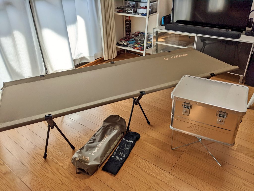 コットワンコンバーチブルとアルミコンテナ&Wanderoutのユニバーサルスタンド、買っちった✨⛺
キャンプギアの軽量&コンパクト化進行中...!! 