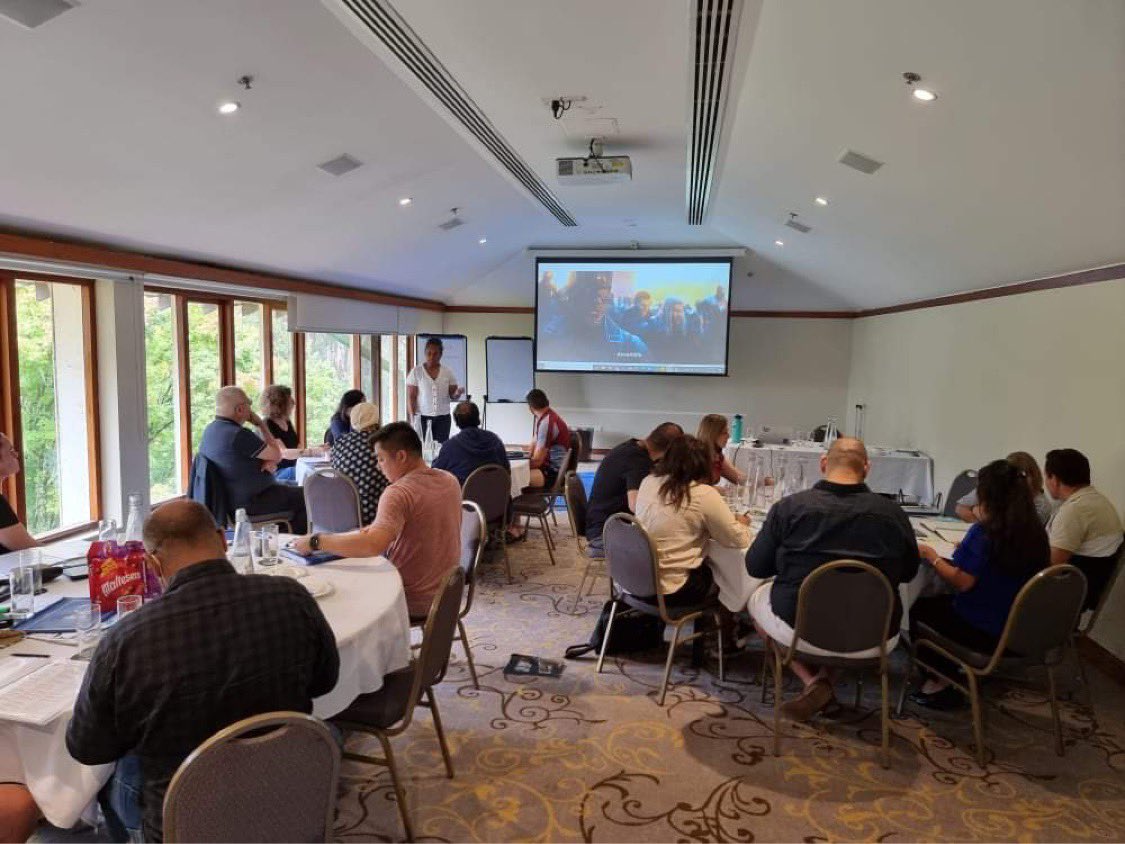 JamesMeehanHS's tweet photo. #JMHSExecutiveConference Session 5: Building Effective Team highlights that ‘alone we can do so little but together we can do so much’ #teamworkmakesthedreamwork @PBordado @_iEndo @MsRatusau @RogersLeesa https://t.co/vXyCvSOuyH
