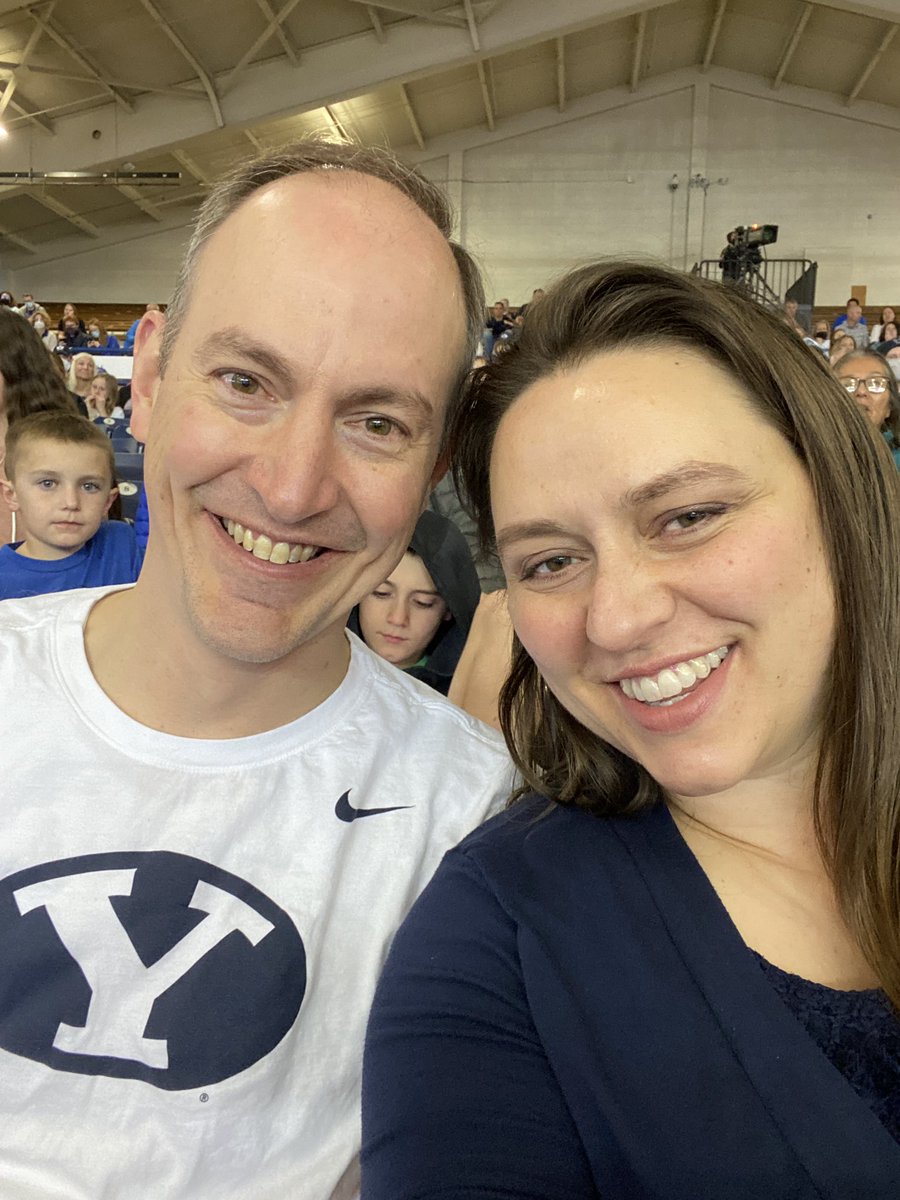 40eighteen's tweet photo. #GoCougs It's volleyball night!!! #BYUMVB B-8-11 https://t.co/FmHLlawq4c