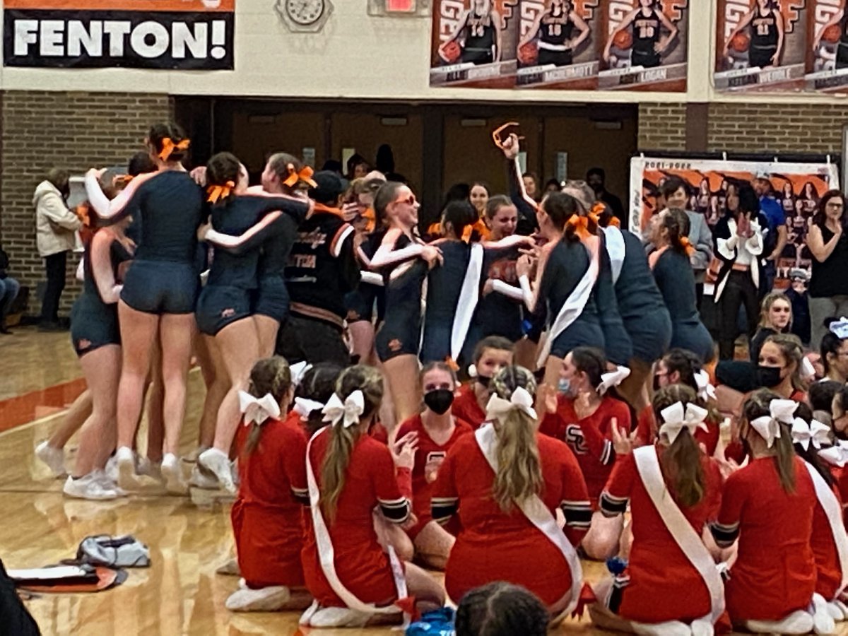 FentonAD's tweet photo. Congratulations to the Varsity Competitive  Cheer team on your outright @MetroFlint Championship tonight!
#WeAreFenton 
@FentonCheer_ https://t.co/wzyESB6wKa