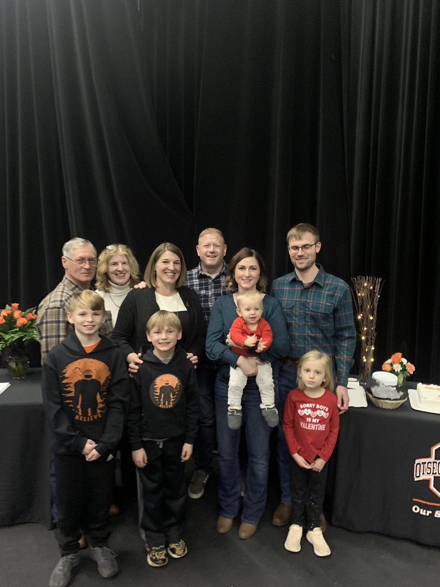 Otsego_Supt's tweet photo. Congratulations #OtsegoKnights ‘22 Hall of Fame inductees! What a great night at the Castle. #OtsegoProud https://t.co/hhulmdCwBP
