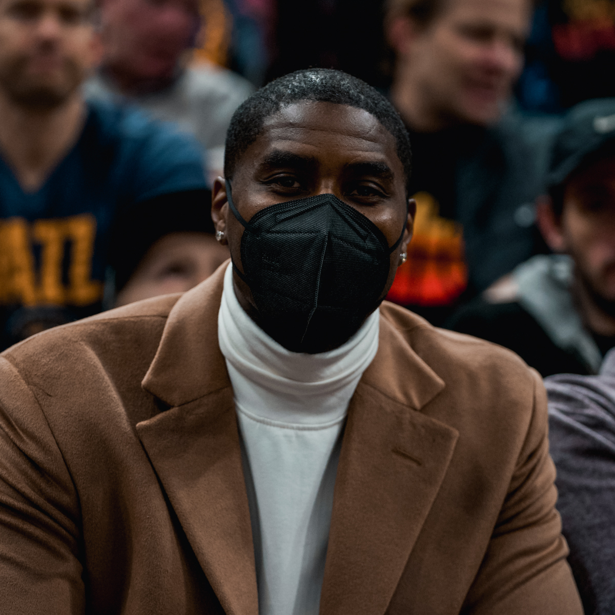 utahjazz's tweet photo. Marvelous Marvin Williams in the house ๐
#OnceAJazzman https://t.co/XOMU2IS7O9