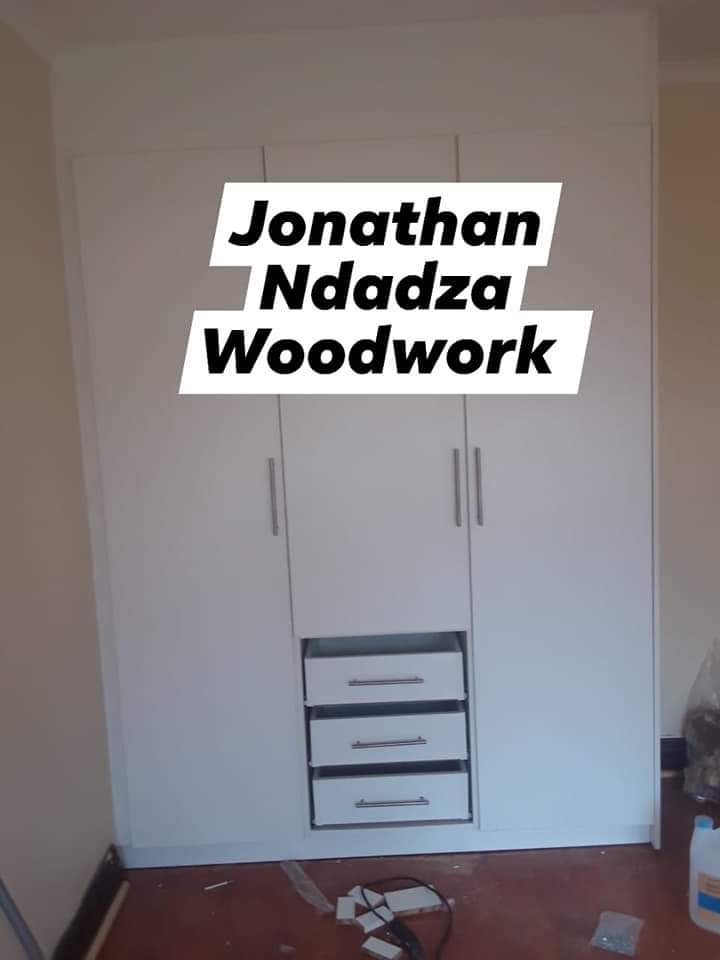 JonathanNdadza's tweet photo. Hello 👋🏾 Mzanzi, 
Our Services:
- Furniture making
- Modern TV Stands
- Modern Kitchen Cupboards 
- Modern Wardrobes 
- All custom Woodwork

Why Choose us?
- Time efficient
- Quality guaranteed
- Experienced worksman
- Affordable

Rustenburg &amp; PTA

Whatsapp us: 0647423028
#DJSbu https://t.co/YSYX3CbHjY