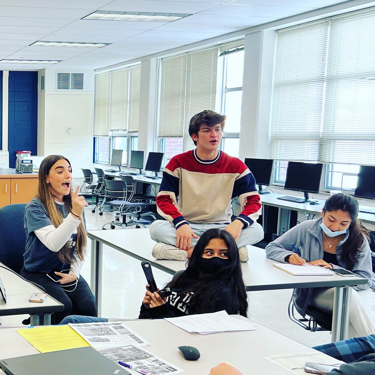 ATyearbookHS's tweet photo. Staff took some time to bond today using the game “chat pack.”#letschat #yearbook #studentjournalism #bonding https://t.co/VRRns9XBwD