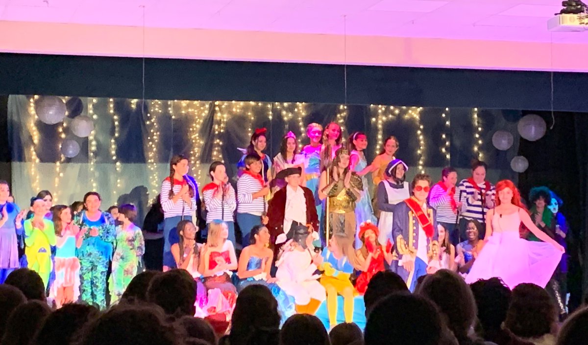 So impressed by the talent in tonight’s Little Mermaid show— bravo @MrsKirtman and Ms. Nesbit! We loved it. <a href="/NNMSWildcats/">NNMS</a>