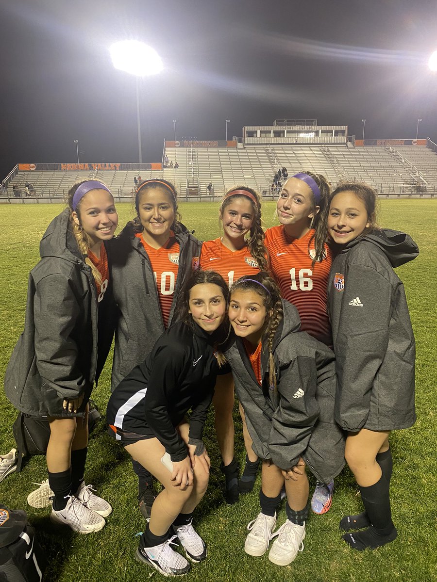 MVHSGS's tweet photo. Lady Panthers win 10-0.  Next up Floresville. 

@brookepiperrr ⚽️⚽️⚽️
@HaileyLeflett ⚽️⚽️
@GriggsMykelti ⚽️
@yuliannatapia04 ⚽️
Isabella Hernandez ⚽️
@nadiac25 ⚽️🅰️🅰️🅰️
@audreyykoonce ⚽️🅰️
Cari Schott 🅰️🅰️🅰️
@jillian_bettice 🅰️🅰️

#AllGasNoBrakes 

@PantherSportsMV @HighSchoolMV https://t.co/iYBRsY2O09