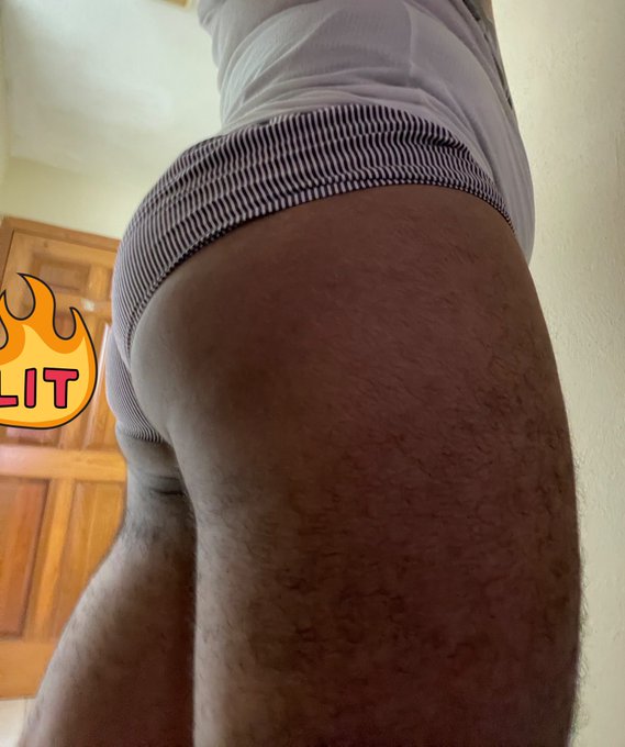 2 pic. Hoy night #bigass #fatass #culo #culon #nalgas #nalgon #gay #wannacock #daddy #mexico #cancun