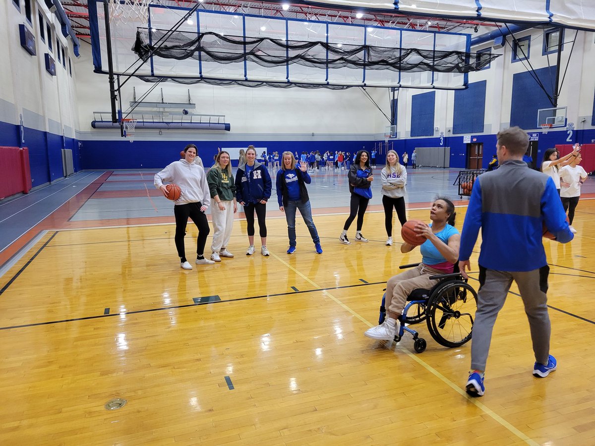 HSE Girls Basketball tweet media