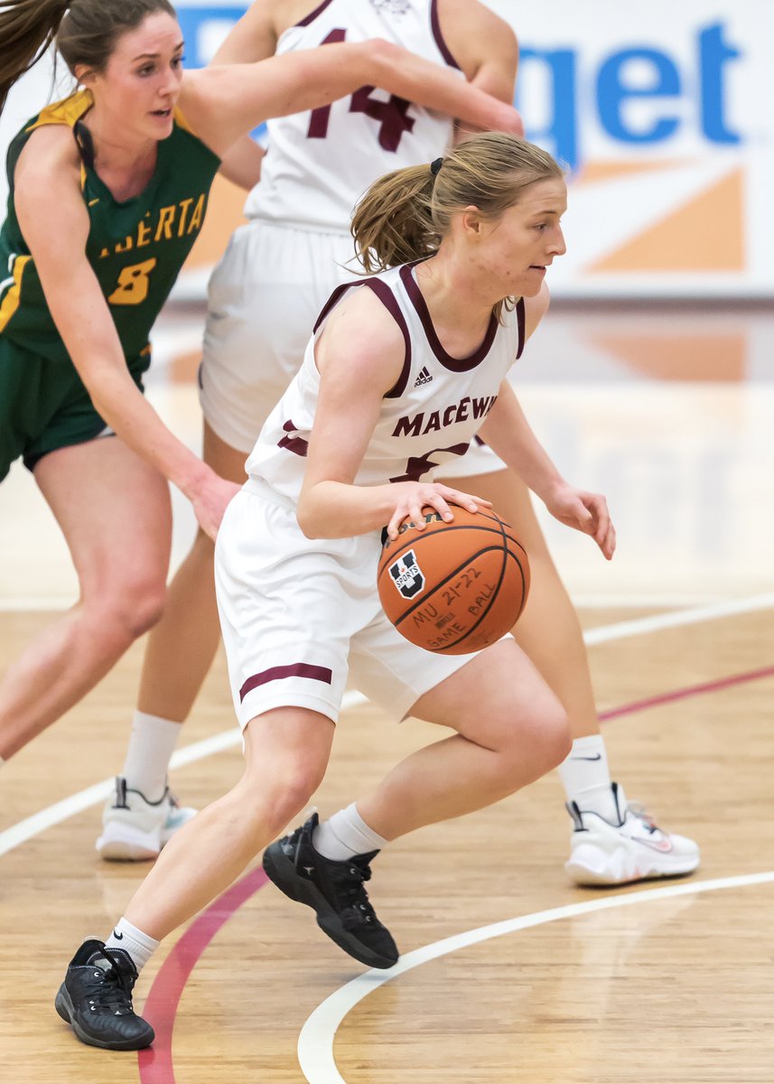 MacEwanGriffins's tweet photo. W🏀| FINAL
Huge result for @MacEwanU @MacewanBasketb1 at the Saville Centre as Griffins take down @USPORTS_Bball No. 4 @pandasbball 85-74 in @CanadaWest play! Four Griffins hit double digits, led by Hayley Lalor's 21 points.
#GriffNation
📷 Robert Antoniuk
Stay tuned for a recap https://t.co/EdXB7HGCbF
