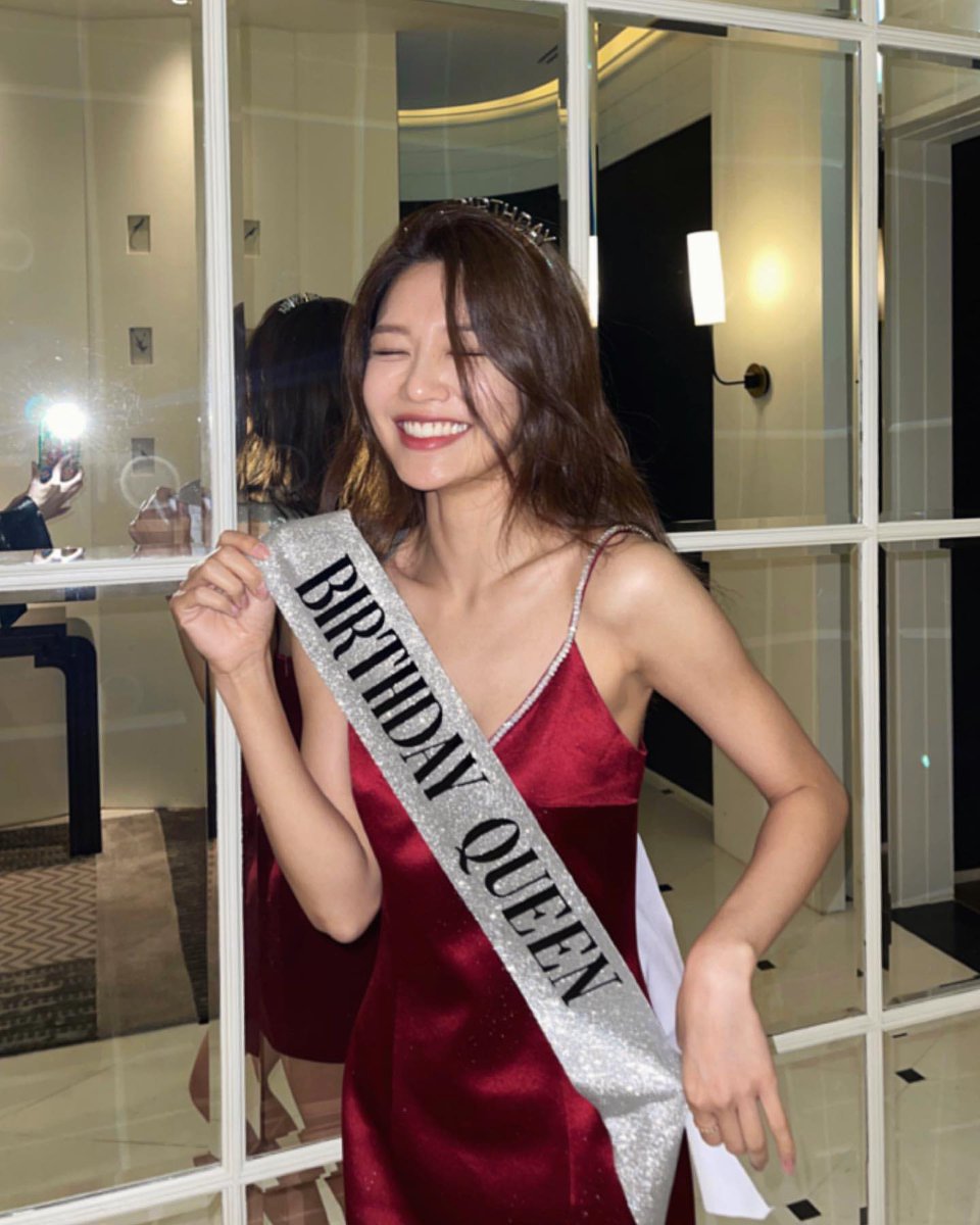 dearyouaremine_'s tweet photo. 생일 맞은 수영 쏘 골져스하고요
티파니 수영 우정 넘 응원해➿ https://t.co/RGjWYGoCt1