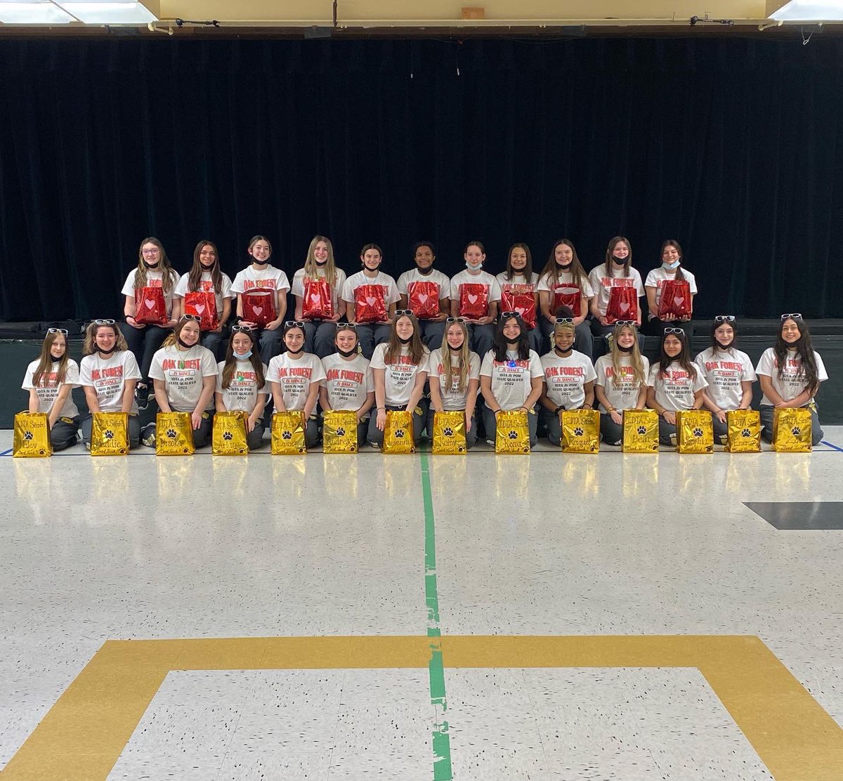 oakforestdance's tweet photo. … and we’re off! IDTA STATE, here we come! ♥️🏁🐯 #bengaldance #idtastate #categorycompetition #competitivedance #heart #drive #wtw https://t.co/O7C6xSYFuI