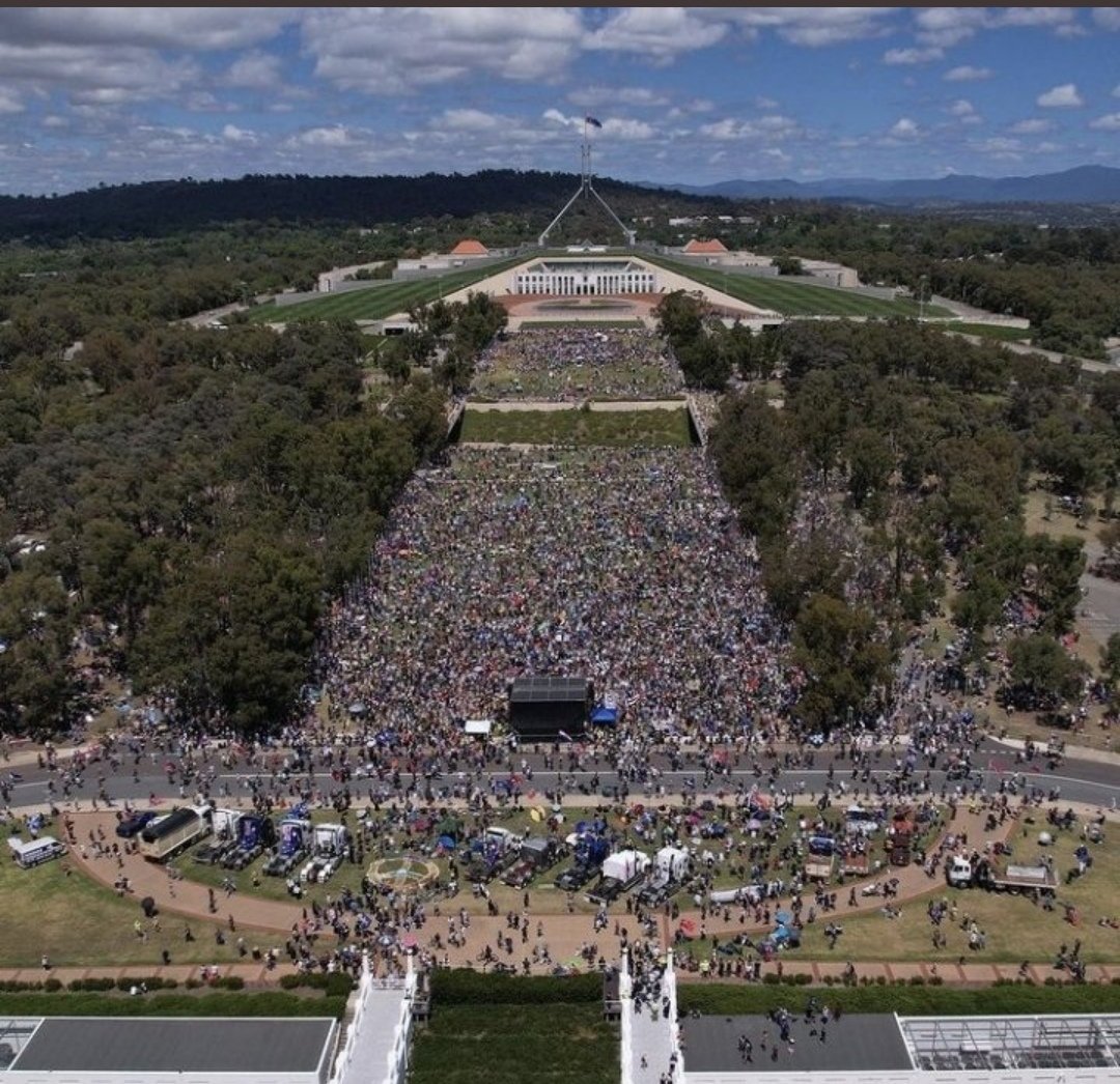 Just a few people turning up in Canberra Australia #FreedomConvoyCanada #ConvoyToCanberra #