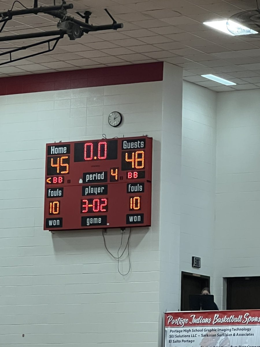 PortageHSCheer's tweet photo. Great effort, @PortageBoysBB!  Proud of you guys!  Congrats Kamari for scoring your 1000th point tonight! https://t.co/nUZ4qSvc8E