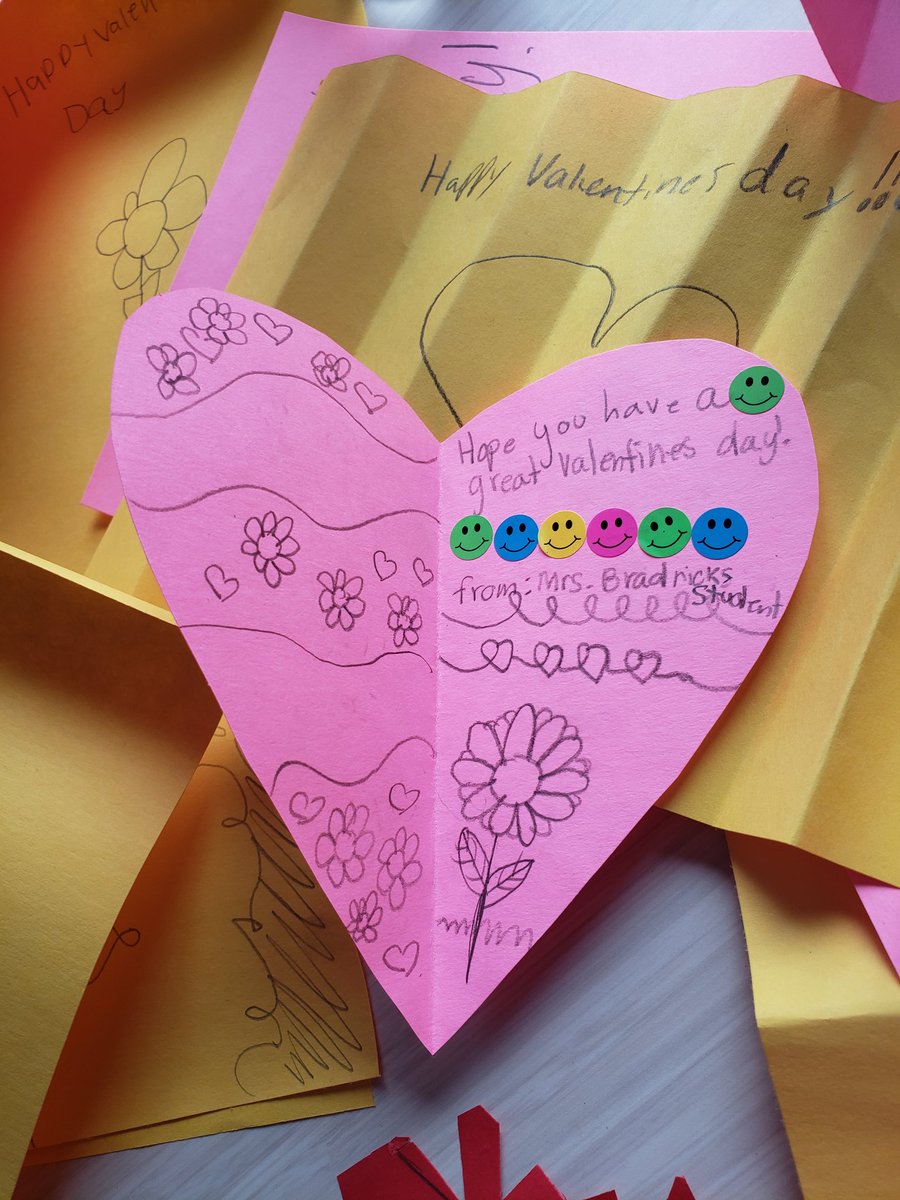 BradrickKenya's tweet photo. Here are just a few of the Valentine cards my 4th graders made residents at a local nursing home. It was so sweet to see them showing kindness to others and enjoy it. #Proudteacher #4thGradersRock #HAPPYVDAY @Delaware_SPS @officialSPS https://t.co/TEjYhL6G2f