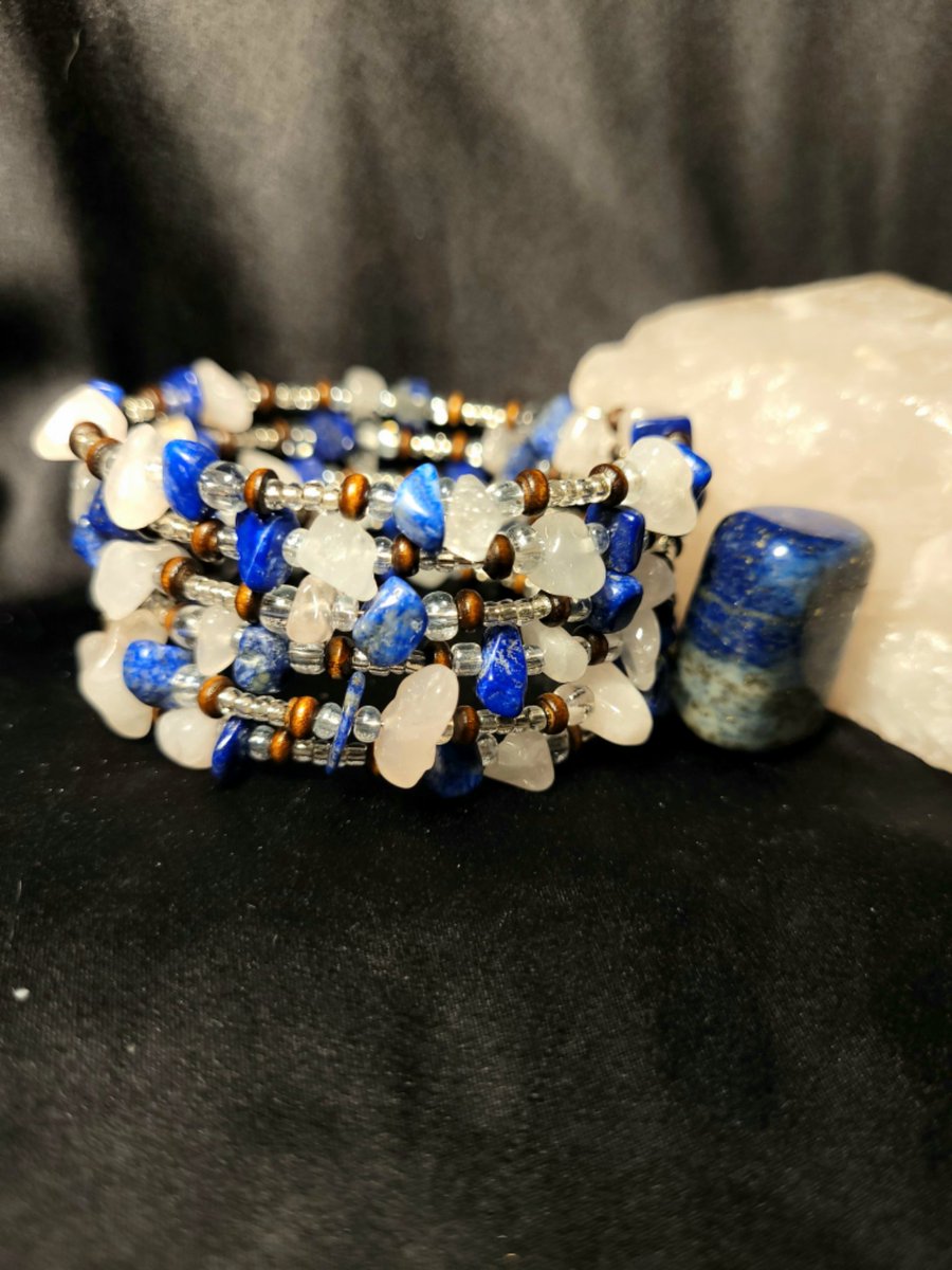 LightCrystalHe1's tweet photo. This Bangle Bracelet has #Aquamarine #Amethyst #RoseQuartz #LapisLazuli Crystals. Do you like the combo of these Crystals? Please let us know what you think! https://t.co/ox7mgmaGTF