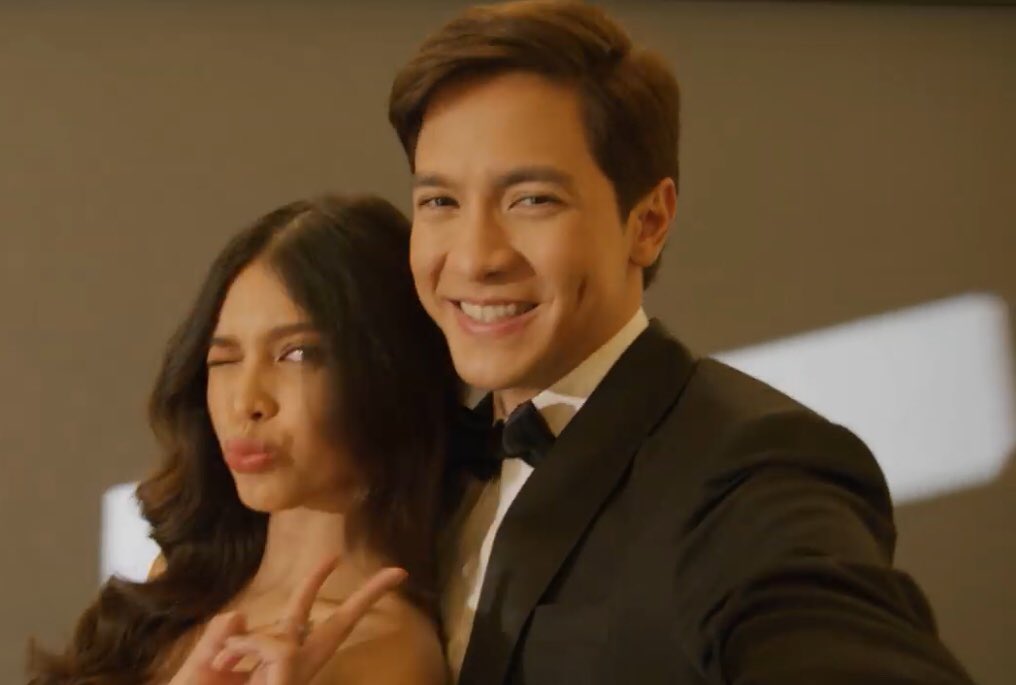 Maichard_147's tweet photo. Ok see you later my loves<3 

@aldenrichards02 @mainedcm

#ALDUBatADNforVivoPH
MAINExALDEN VlogWithStyle https://t.co/OahEZXKadc