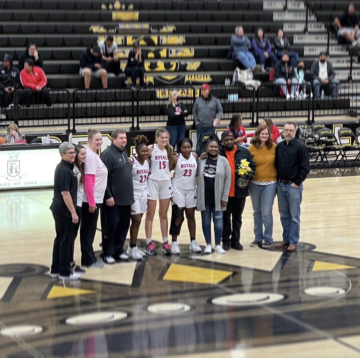 SENIOR NIGHT Scores are in:
Soph ⚫️ RHS 35 - 20 Granger 
JV ⚫️ RHS 57 - 31 Granger 
Varsity ⚫️ RHS 30 - 42 Granger 
🦁🏀 #rhs #royhigh #girlsbasketball #senior #classof2022 #friday #fridaynight