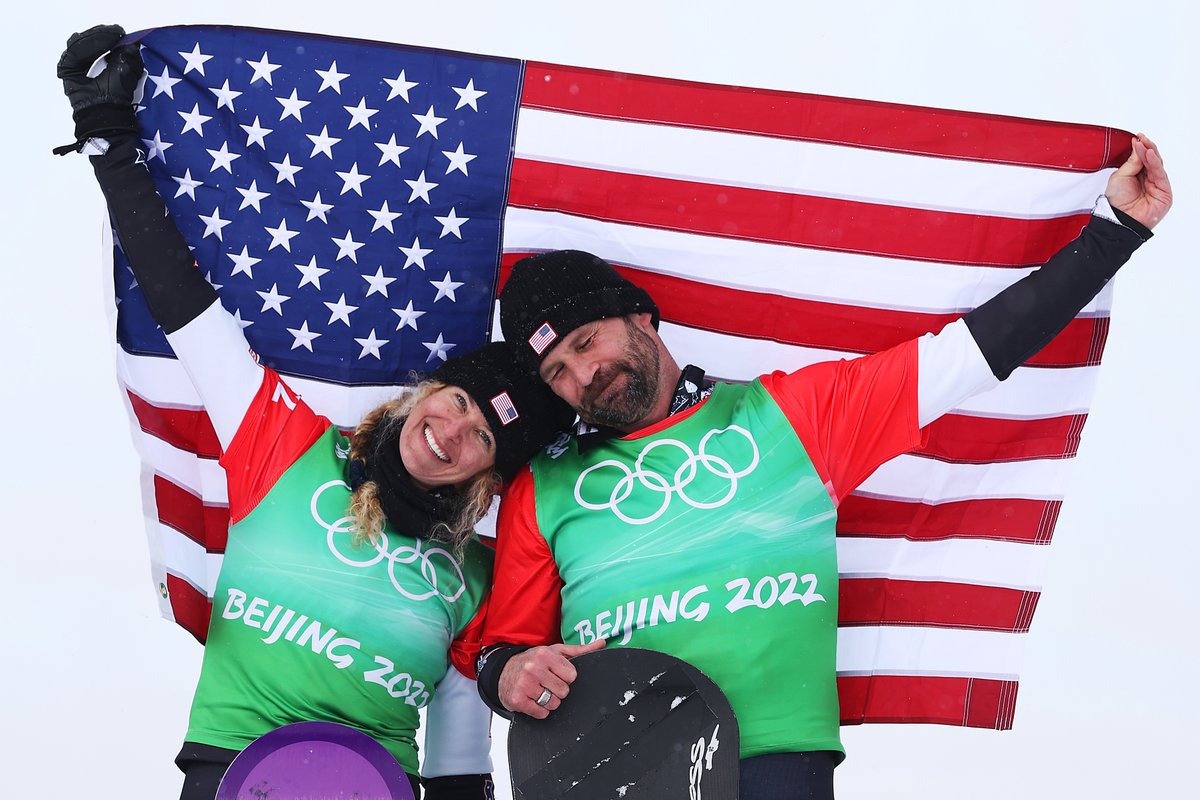 Lindsey Jacobellis                    Nick Baumgartner 
36 years old                              40 years old
5th Olympics                            4th Olympics

Combined medals before Beijing 2022: 🥈
Combined medals after Beijing 2022: 🥈🥇🥇🥇

#Beijing2022