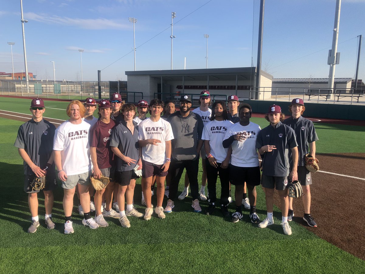 Got to swing it with a Big Leaguer today. Love watching <a href="/HardhittinCG/">chris gittens</a> swing the stick.  Thank you for coming out and taking some hacks with the Varsity today.