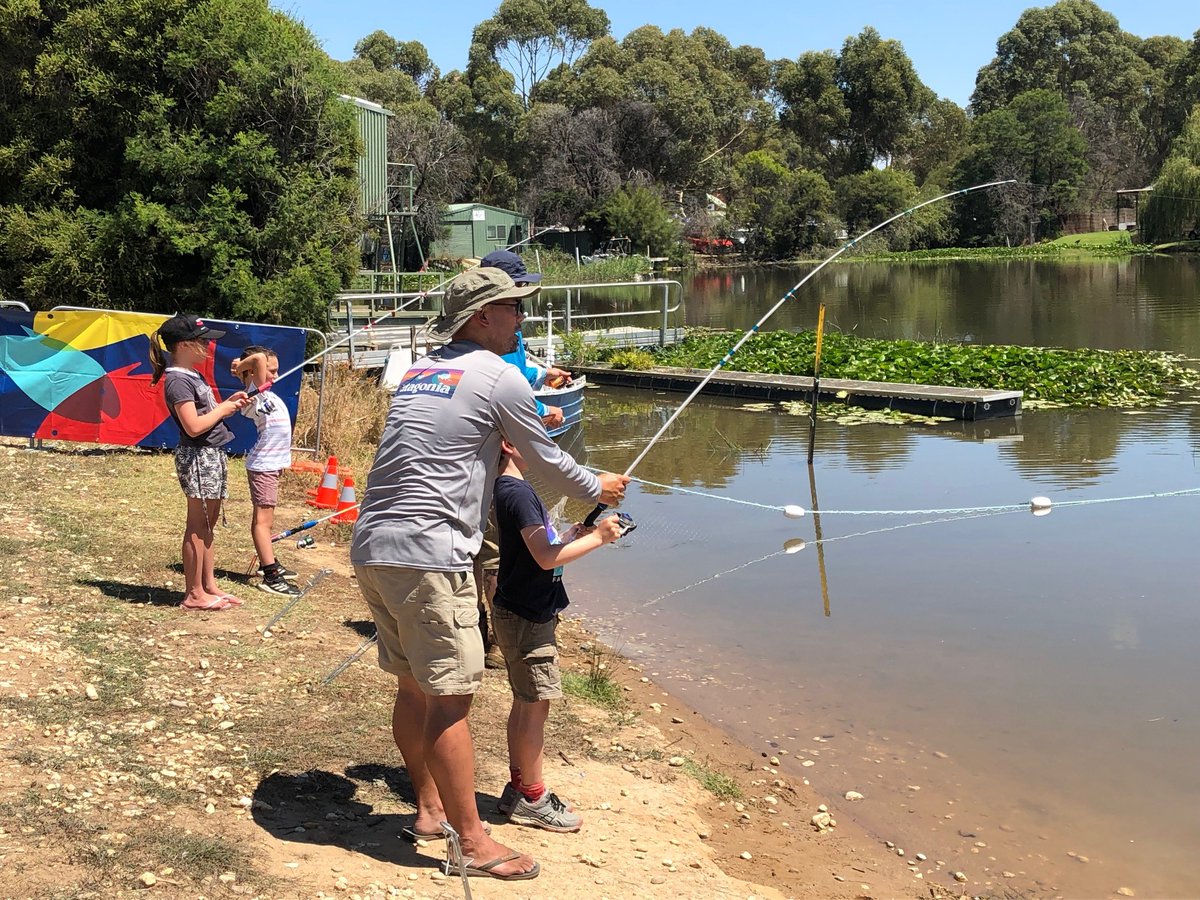 VicFisheries's tweet photo. Today at GoFish Nagambie it’s been a brilliant day with Lee Rayner and our team teaching 80 kids how to fish at our first Vic Fish Kids clinic for the year.
#vicfishkids #gofishnagambie #silverperch https://t.co/WkLbrQBIQg